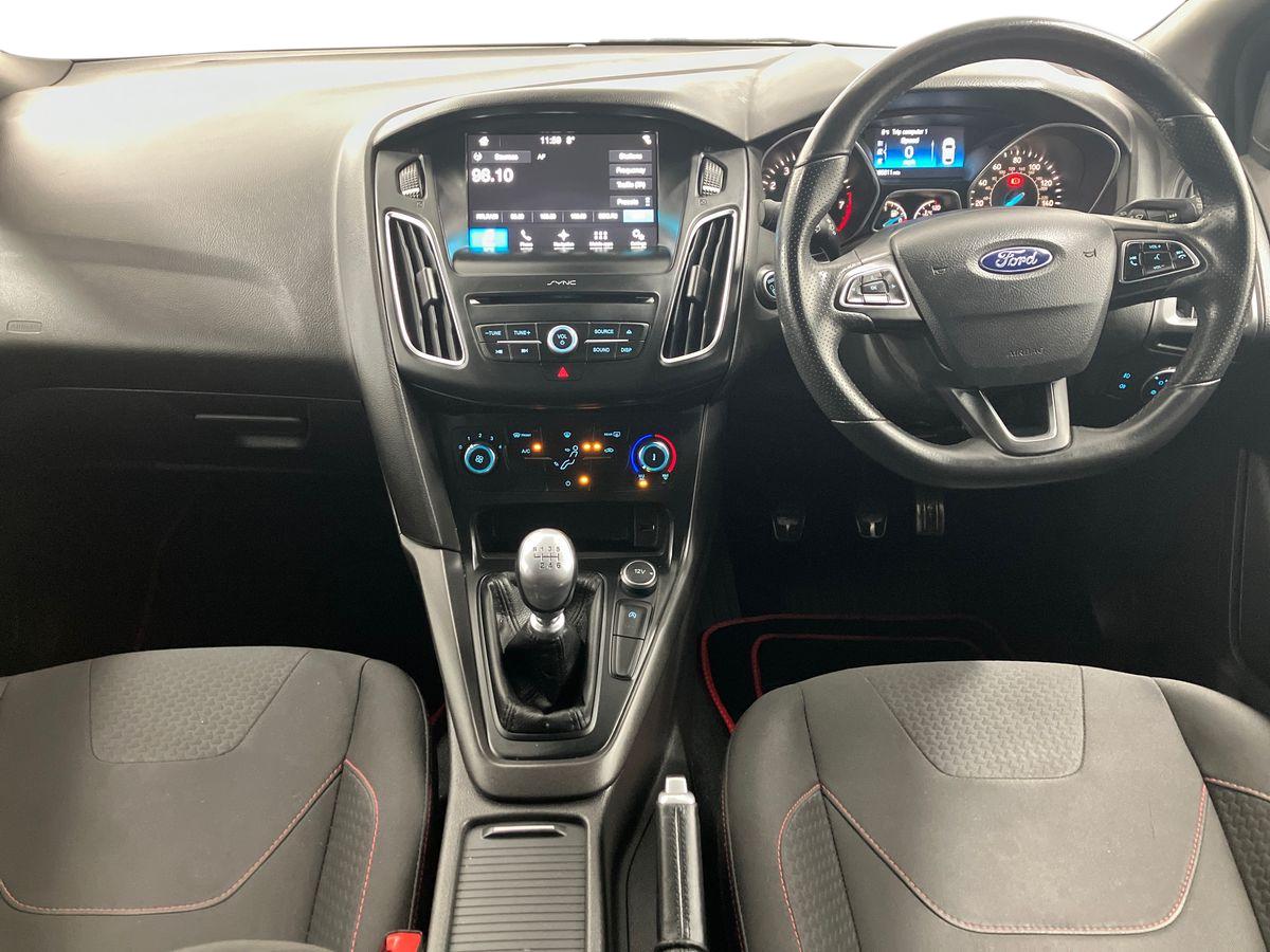 Used Ford Focus 2017 for sale - 77846027: Photo 9