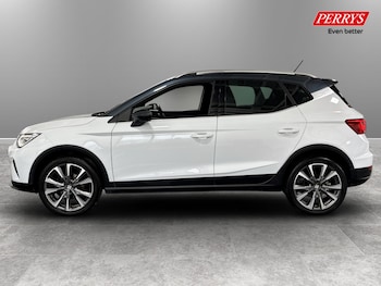 Used SEAT Arona 2024 for sale - 77759789: Photo