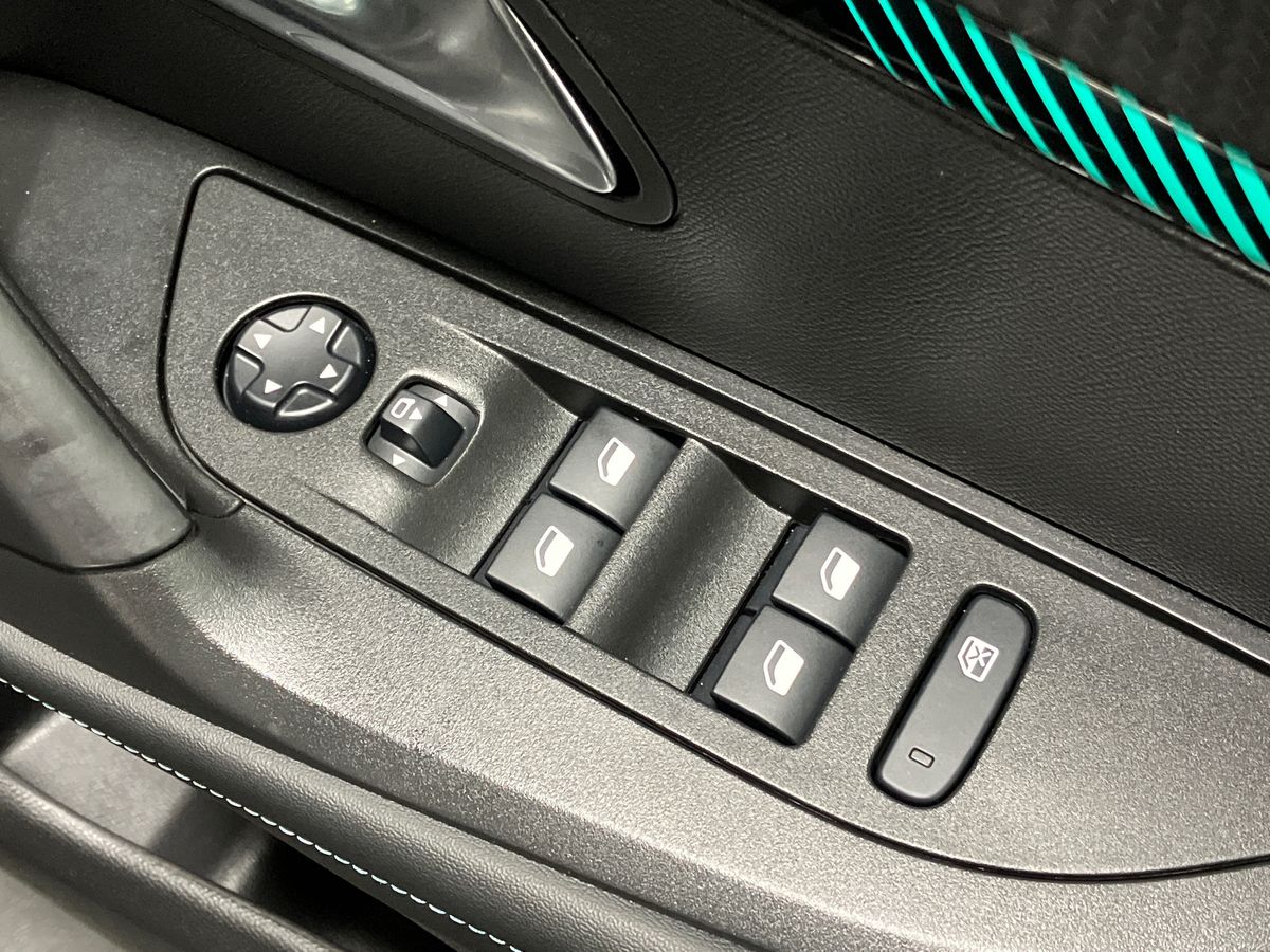 Used Peugeot 2008 2021 for sale - 76792563: Photo 18