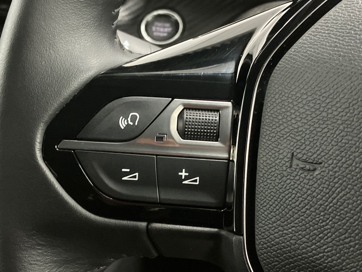 Used Peugeot 2008 2021 for sale - 76330715: Photo 16