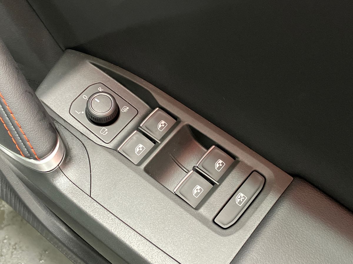 Used SEAT Leon 2026 for sale - 76792504: Photo 18