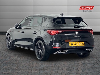 Used SEAT Leon 2025 for sale - 76792504: Photo