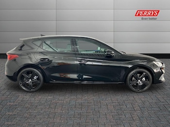 Used SEAT Leon 2025 for sale - 76792504: Photo