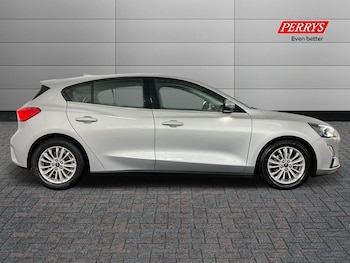 Used Ford Focus 2020 for sale - 75453200: Photo