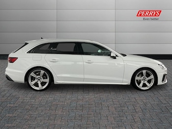Used Audi A4 2022 for sale - 76373939: Photo