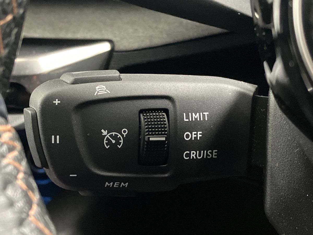 Used Peugeot 5008 2022 for sale - 76518240: Photo 37