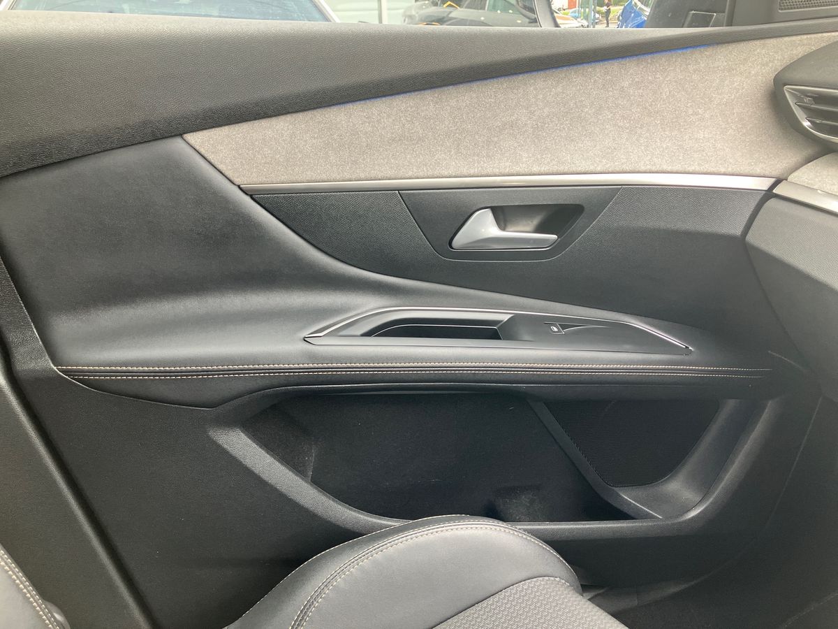 Used Peugeot 3008 2022 for sale - 76792559: Photo 32