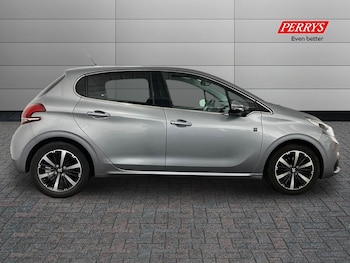 Used Peugeot 208 2019 for sale - 77378674: Photo