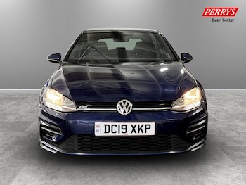 Used Volkswagen Golf 2019 for sale - 77743624: Photo