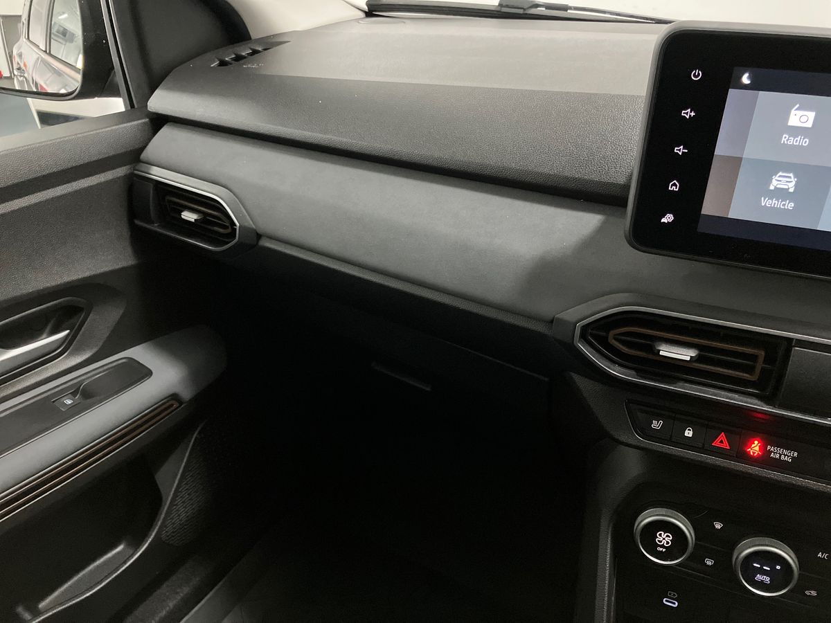 Used Dacia Jogger 2024 for sale - 76035385: Photo 41