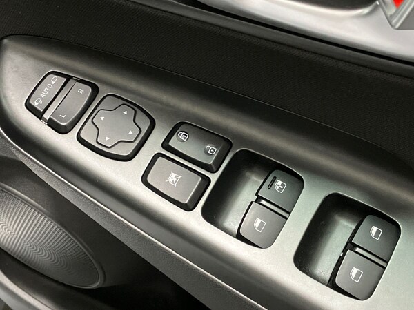 Used Hyundai KONA 2023 for sale - 76220096: Photo 19