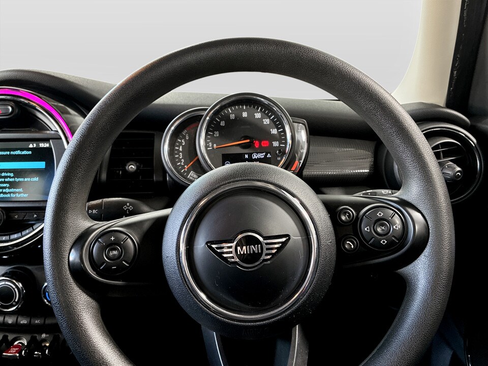 Used MINI Hatch 2018 for sale - 77759763: Photo 16