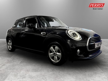 Used MINI Hatch 2018 for sale - 77759763: Photo