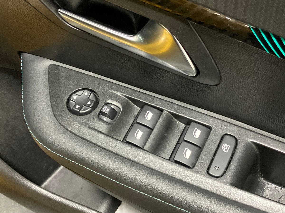 Used Peugeot 208 2023 for sale - 77113694: Photo 19