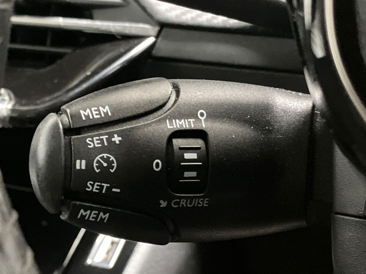 Used Peugeot 208 2023 for sale - 77113694: Photo 33