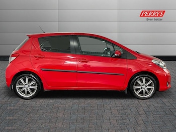 Used Toyota Yaris 2011 for sale - 75250488: Photo