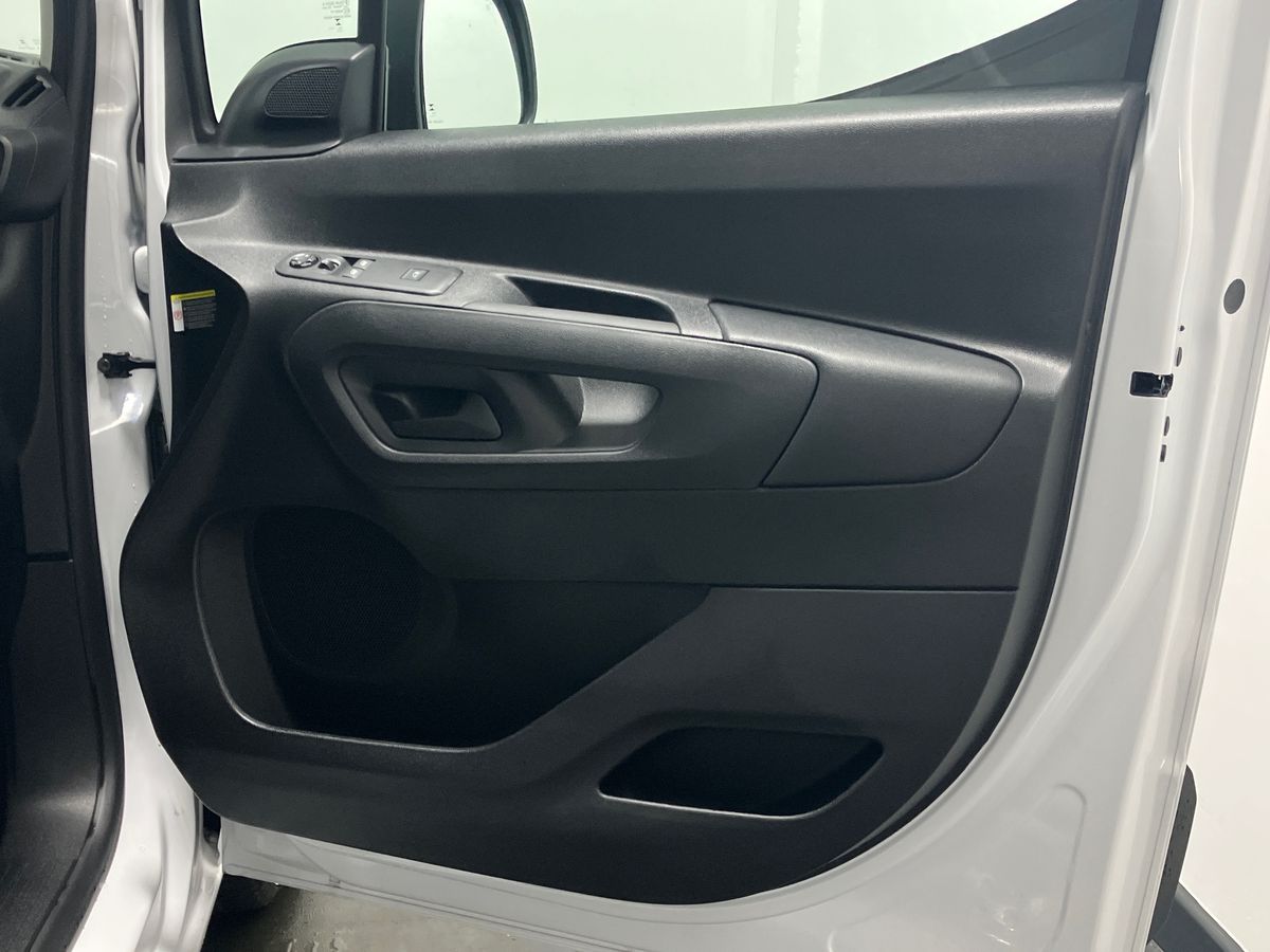 Used Peugeot Partner 2025 for sale - 76792551: Photo 23