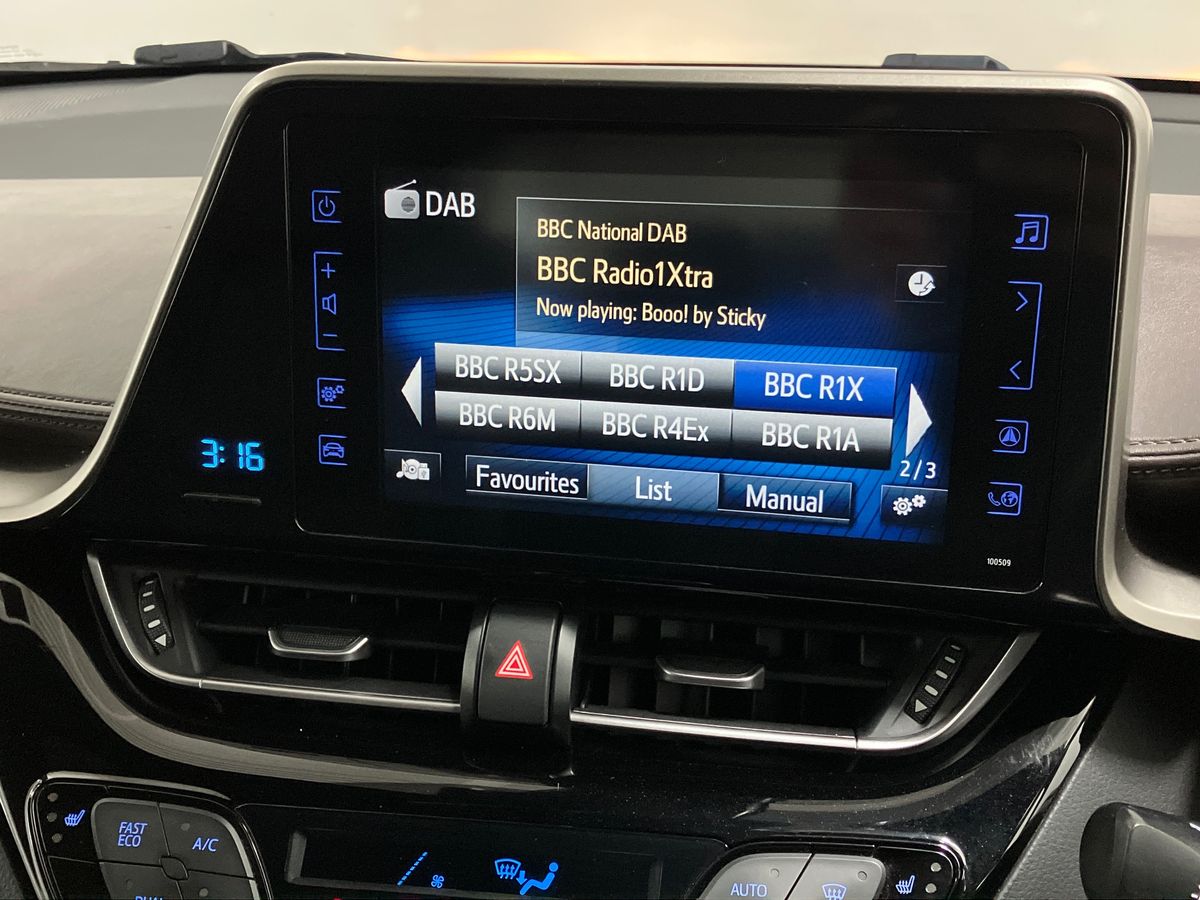 Used Toyota C-HR 2019 for sale - 76158169: Photo 11