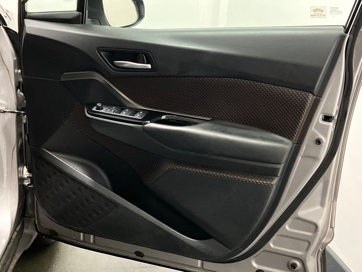 Used Toyota C-HR 2019 for sale - 76158169: Photo 28