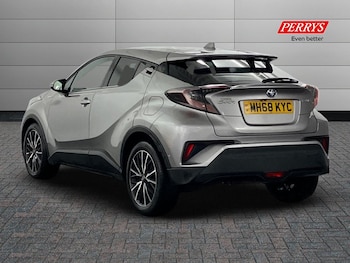 Used Toyota C-HR 2019 for sale - 76158169: Photo