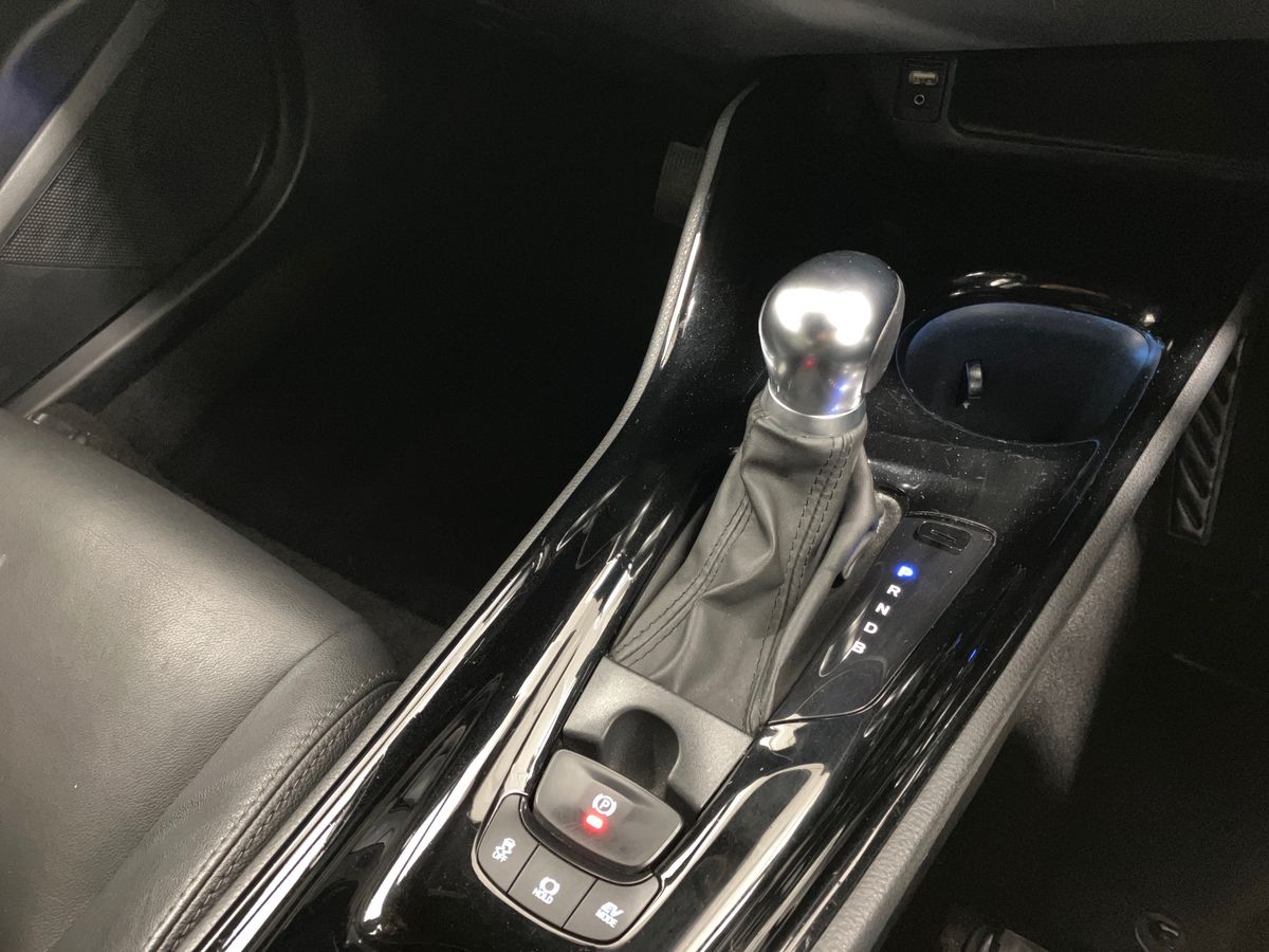 Used Toyota C-HR 2019 for sale - 76158169: Photo 41