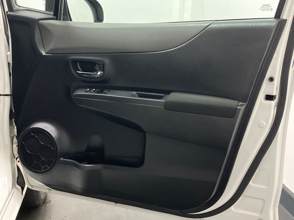 Used Toyota Yaris 2012 for sale - 76158353: Photo 25
