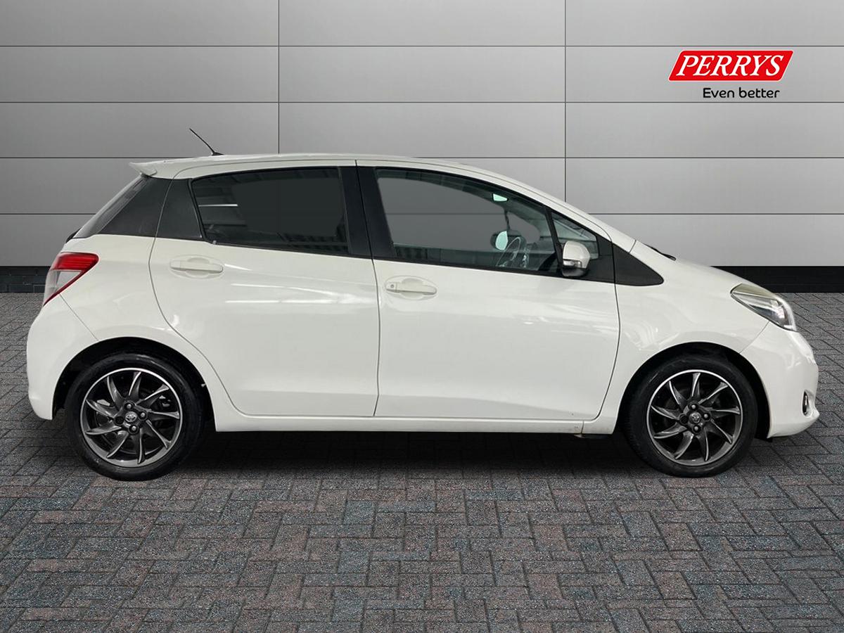 Used Toyota Yaris 2012 for sale - 76158353: Photo 3