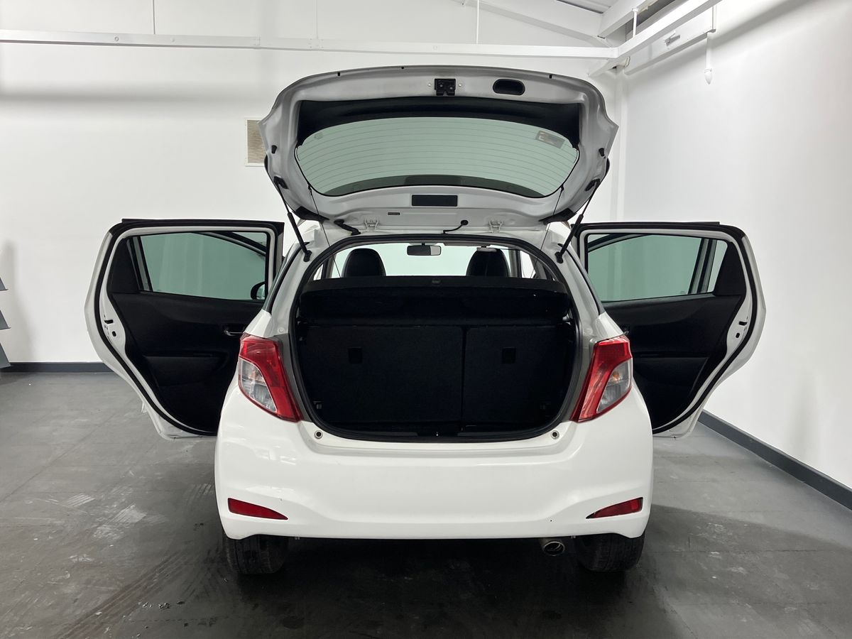Used Toyota Yaris 2012 for sale - 76158353: Photo 42