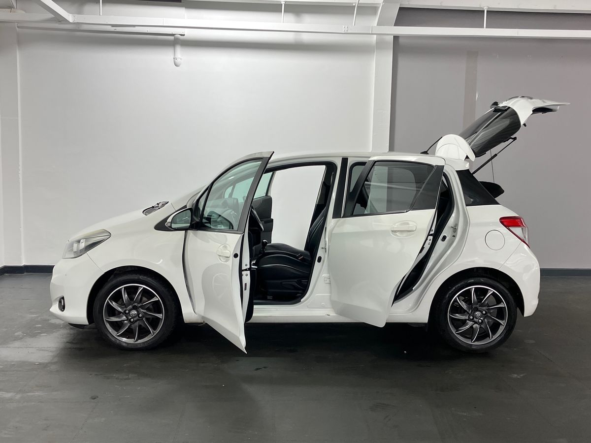 Used Toyota Yaris 2012 for sale - 76158353: Photo 44