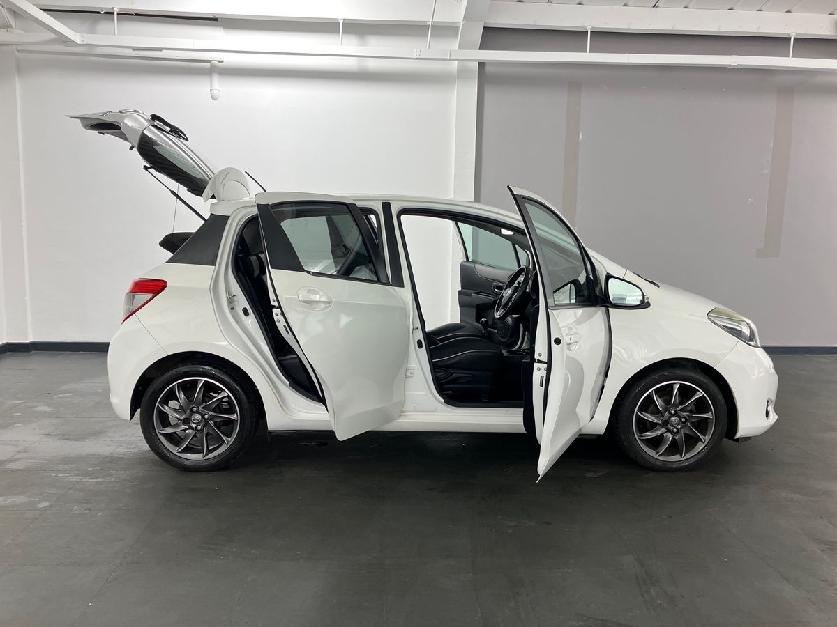 Used Toyota Yaris 2012 for sale - 76158353: Photo 45