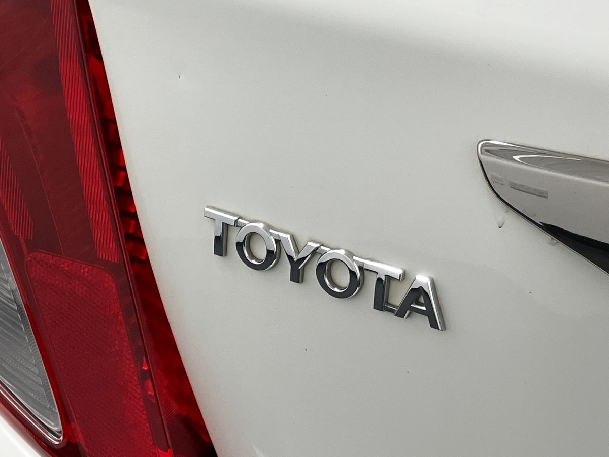 Used Toyota Yaris 2012 for sale - 76158353: Photo 49