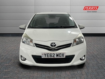 Used Toyota Yaris 2012 for sale - 76158353: Photo