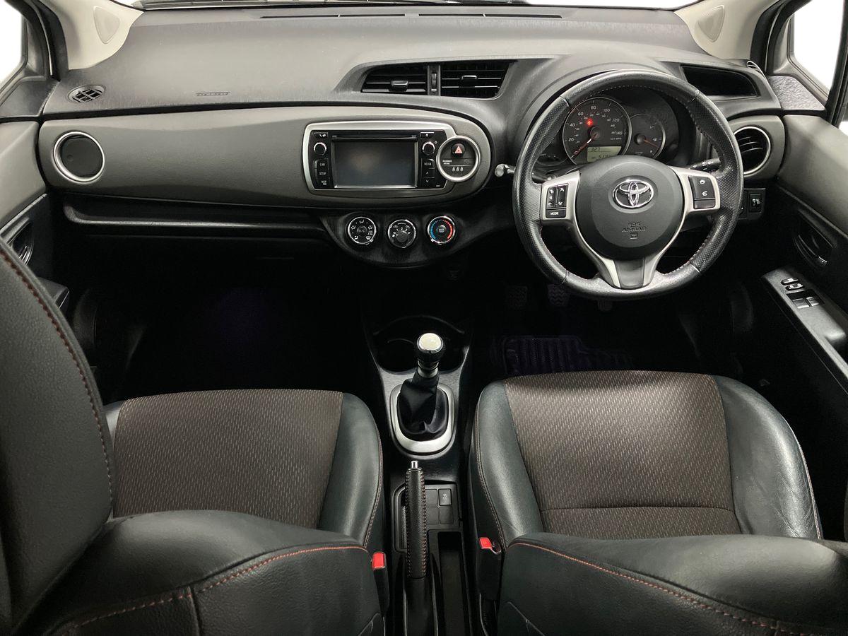 Used Toyota Yaris 2012 for sale - 76158353: Photo 9