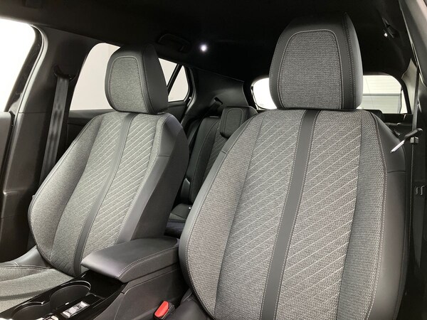Used Peugeot 2008 2024 for sale - 74924221: Photo 26