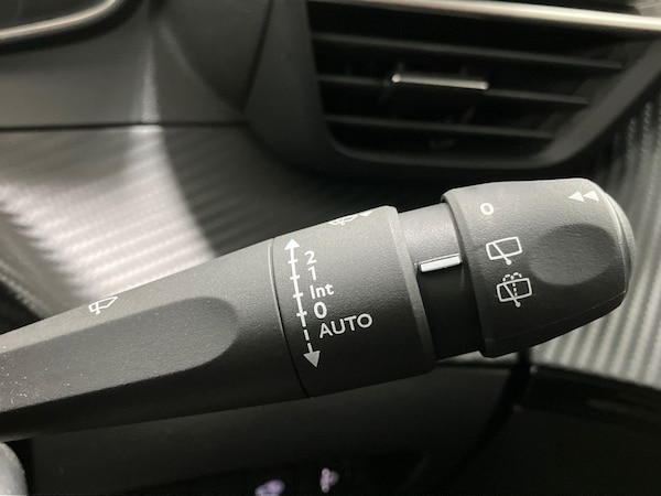 Used Peugeot 2008 2024 for sale - 74924221: Photo 36
