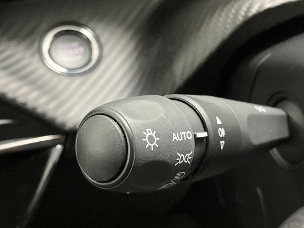 Used Peugeot 2008 2024 for sale - 74924221: Photo 37