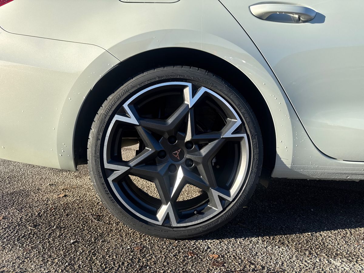 Used Cupra Leon 2025 for sale - 76792505: Photo 7