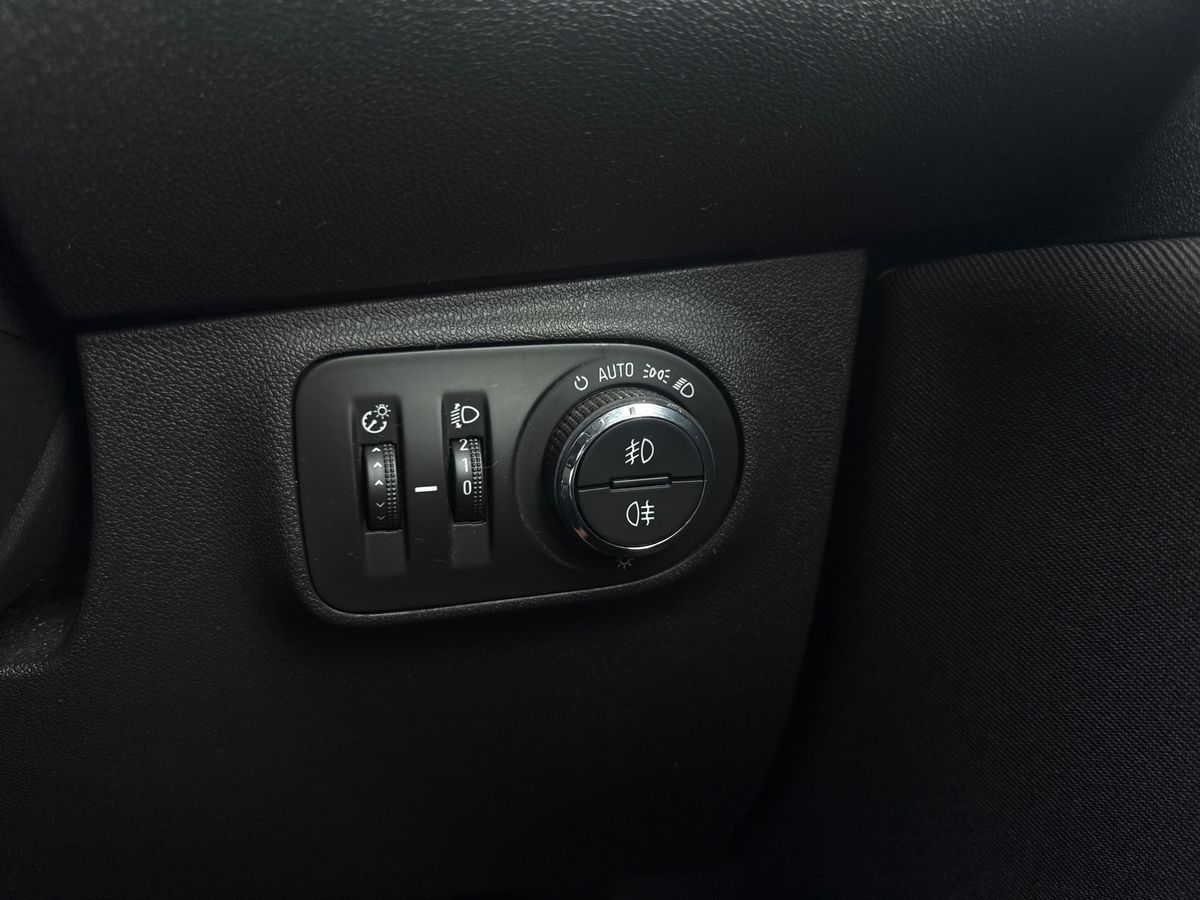 Used Vauxhall Corsa 2018 for sale - 76518241: Photo 27