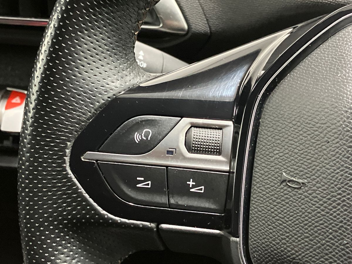 Used Peugeot 3008 2020 for sale - 76330720: Photo 16