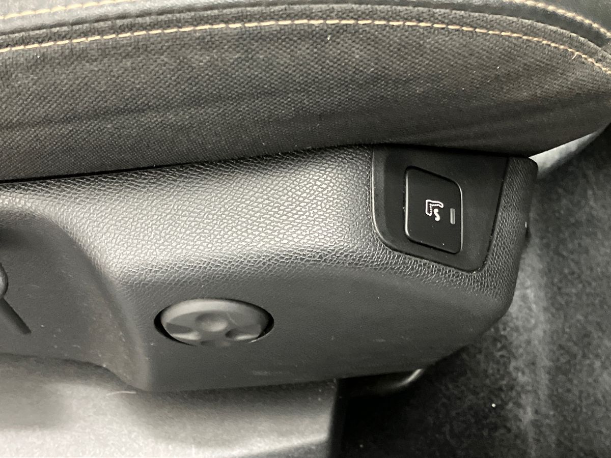 Used Peugeot 3008 2020 for sale - 76330720: Photo 25