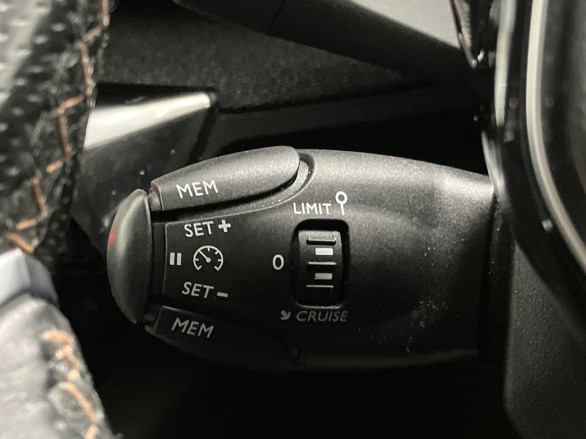 Used Peugeot 3008 2020 for sale - 76330720: Photo 36