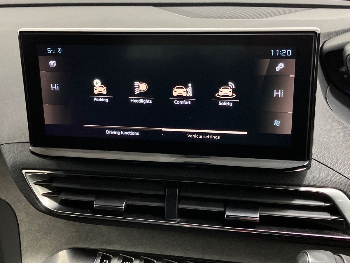 Used Peugeot 5008 2023 for sale - 77113704: Photo 32