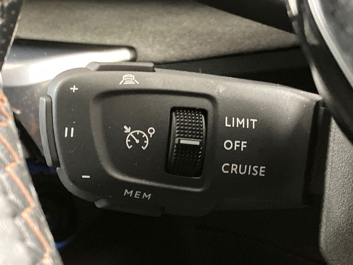 Used Peugeot 5008 2023 for sale - 77113704: Photo 37