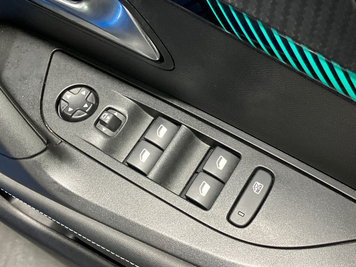 Used Peugeot 2008 2022 for sale - 76542365: Photo 18