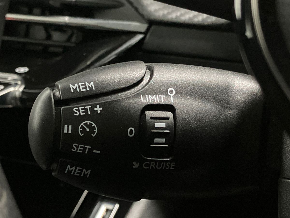 Used Peugeot 2008 2022 for sale - 76542365: Photo 34