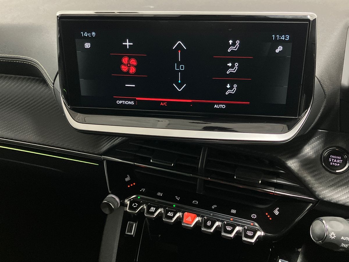 Used Peugeot 2008 2022 for sale - 76792568: Photo 12