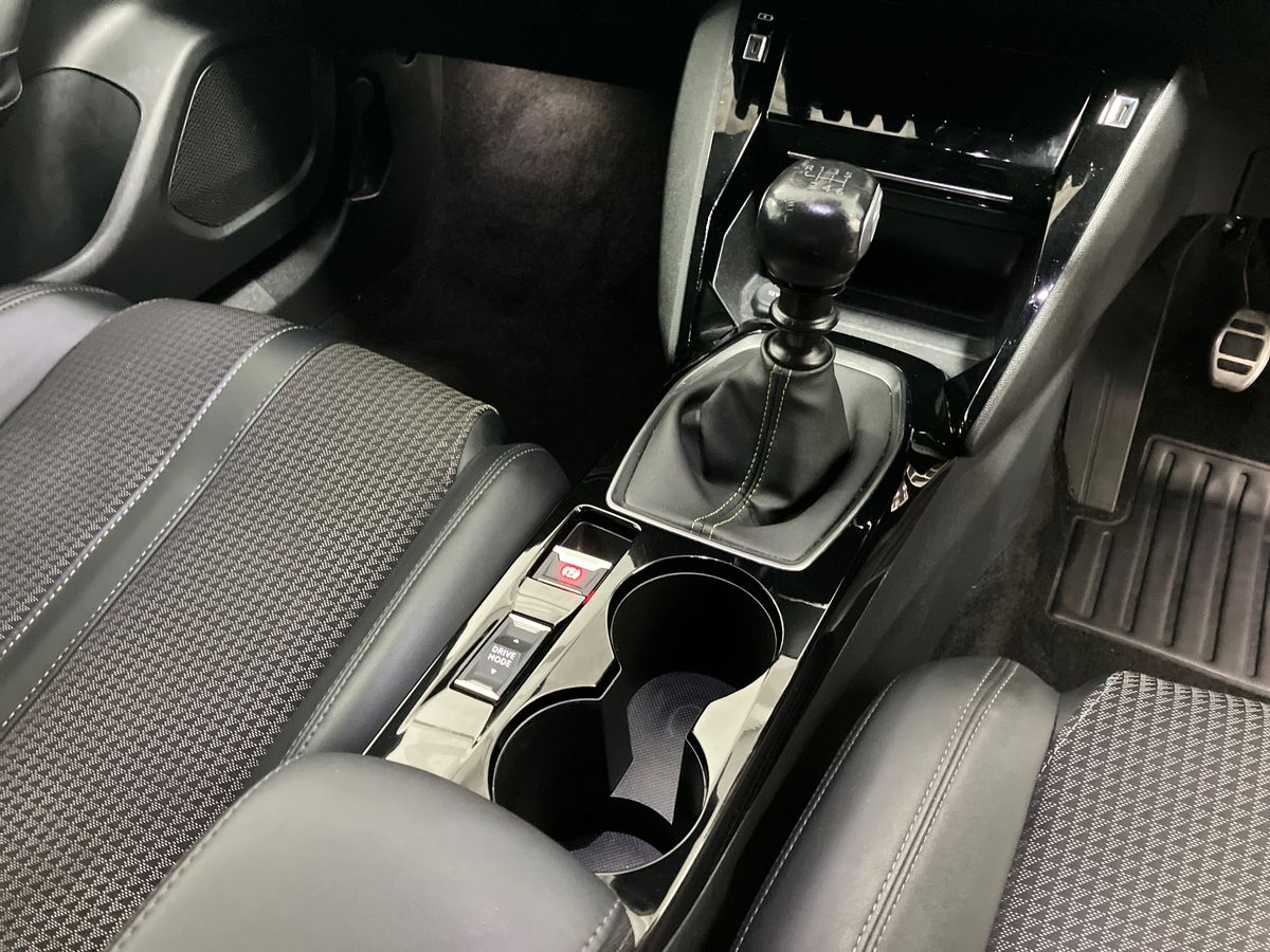 Used Peugeot 2008 2022 for sale - 76792568: Photo 17