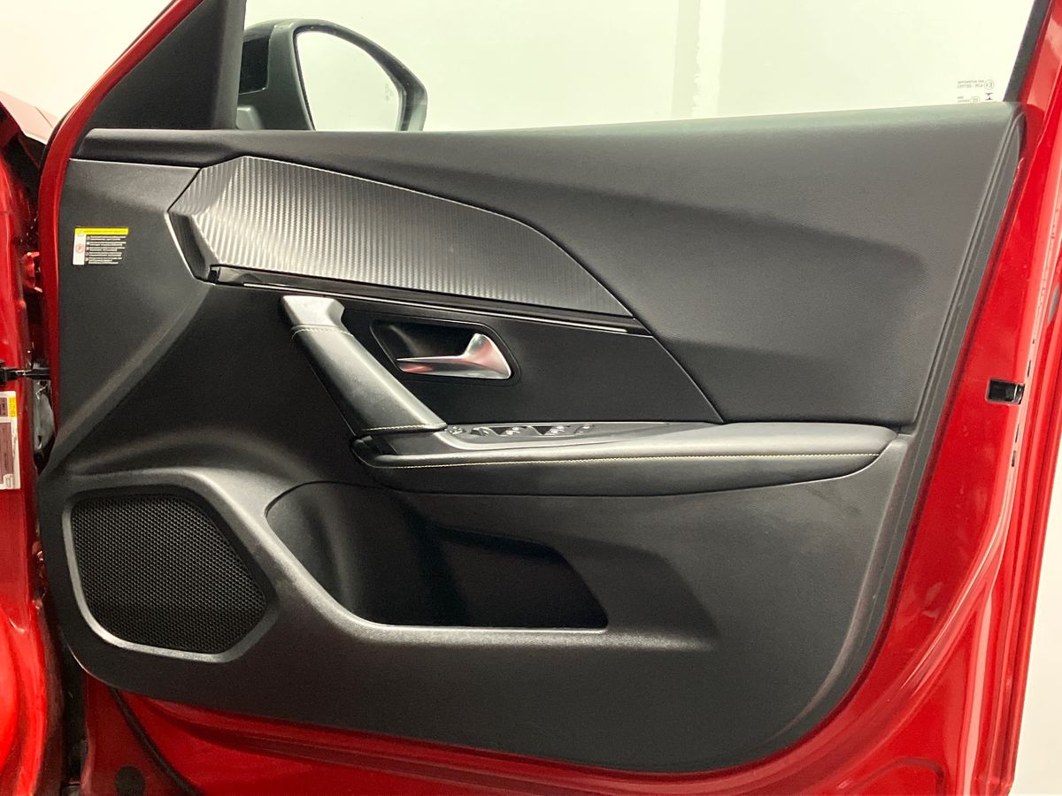 Used Peugeot 2008 2022 for sale - 76792568: Photo 25