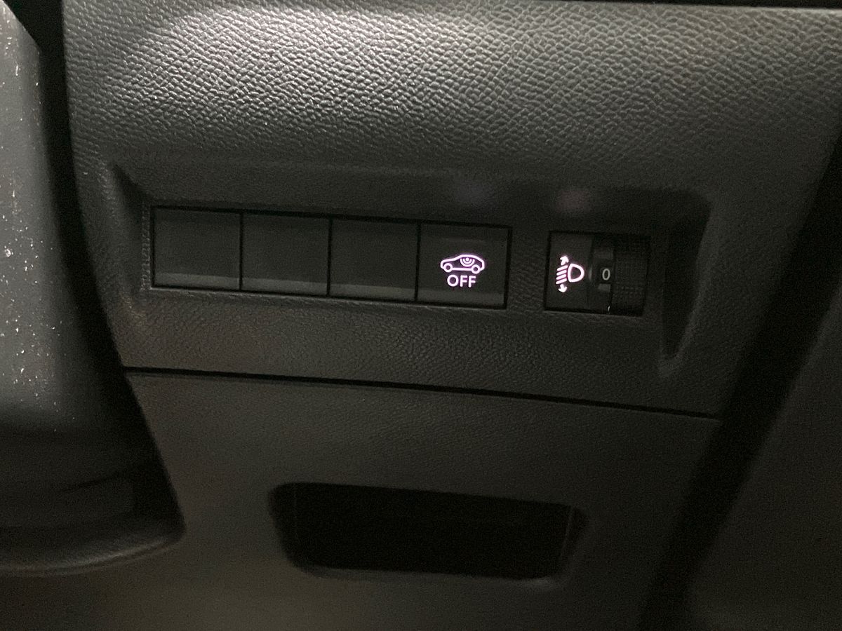 Used Peugeot 2008 2025 for sale - 76777493: Photo 30