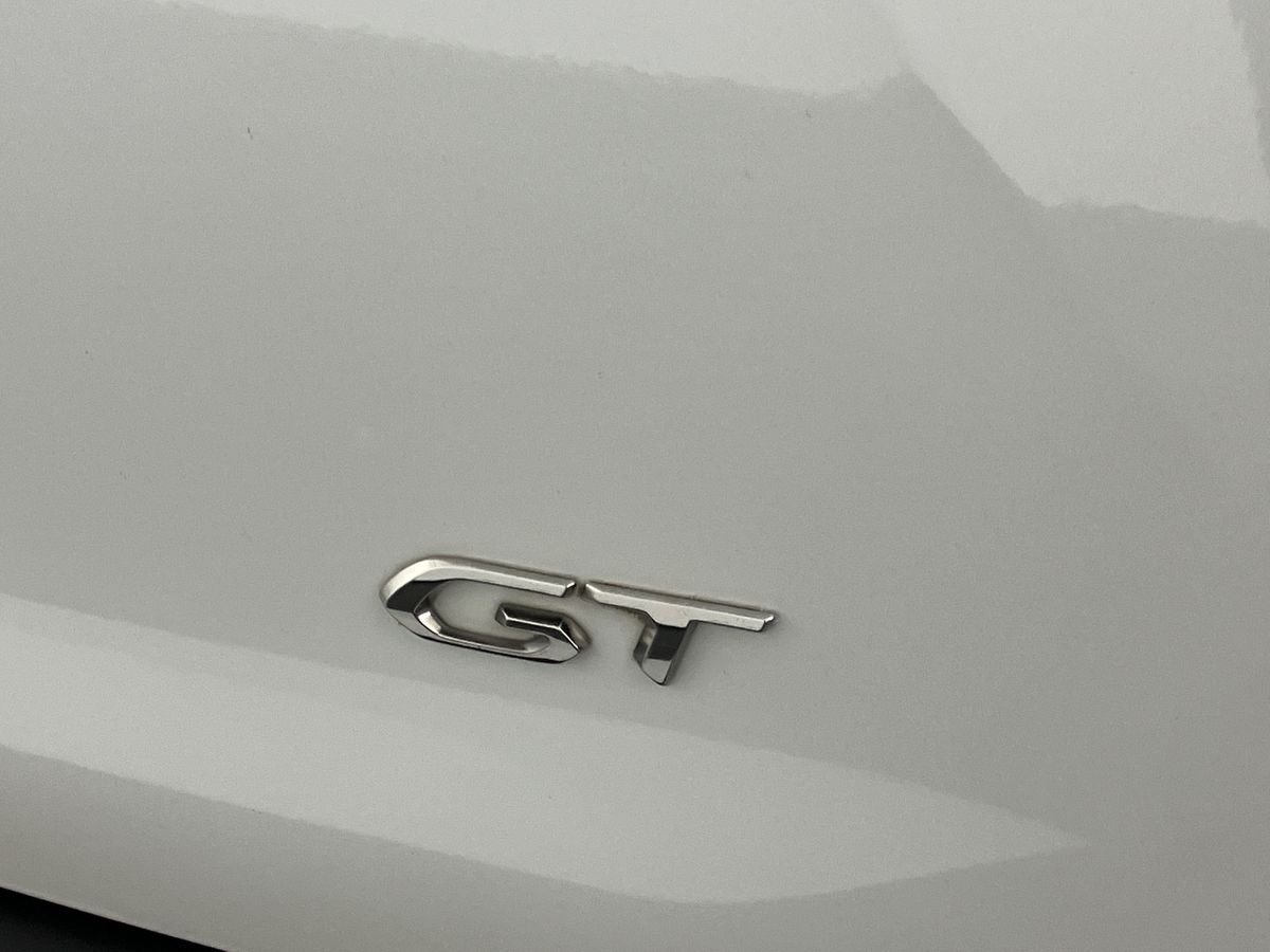 Used Peugeot 2008 2023 for sale - 76128128: Photo 60